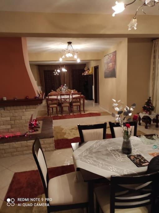 Apartamento Όμορφο Διαμερισμα Με Δυο Κρεβατοκάμαρες Delfos Exterior foto
