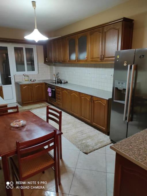 Apartamento Όμορφο Διαμερισμα Με Δυο Κρεβατοκάμαρες Delfos Exterior foto