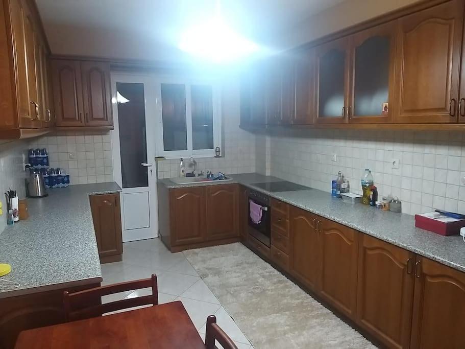 Apartamento Όμορφο Διαμερισμα Με Δυο Κρεβατοκάμαρες Delfos Exterior foto